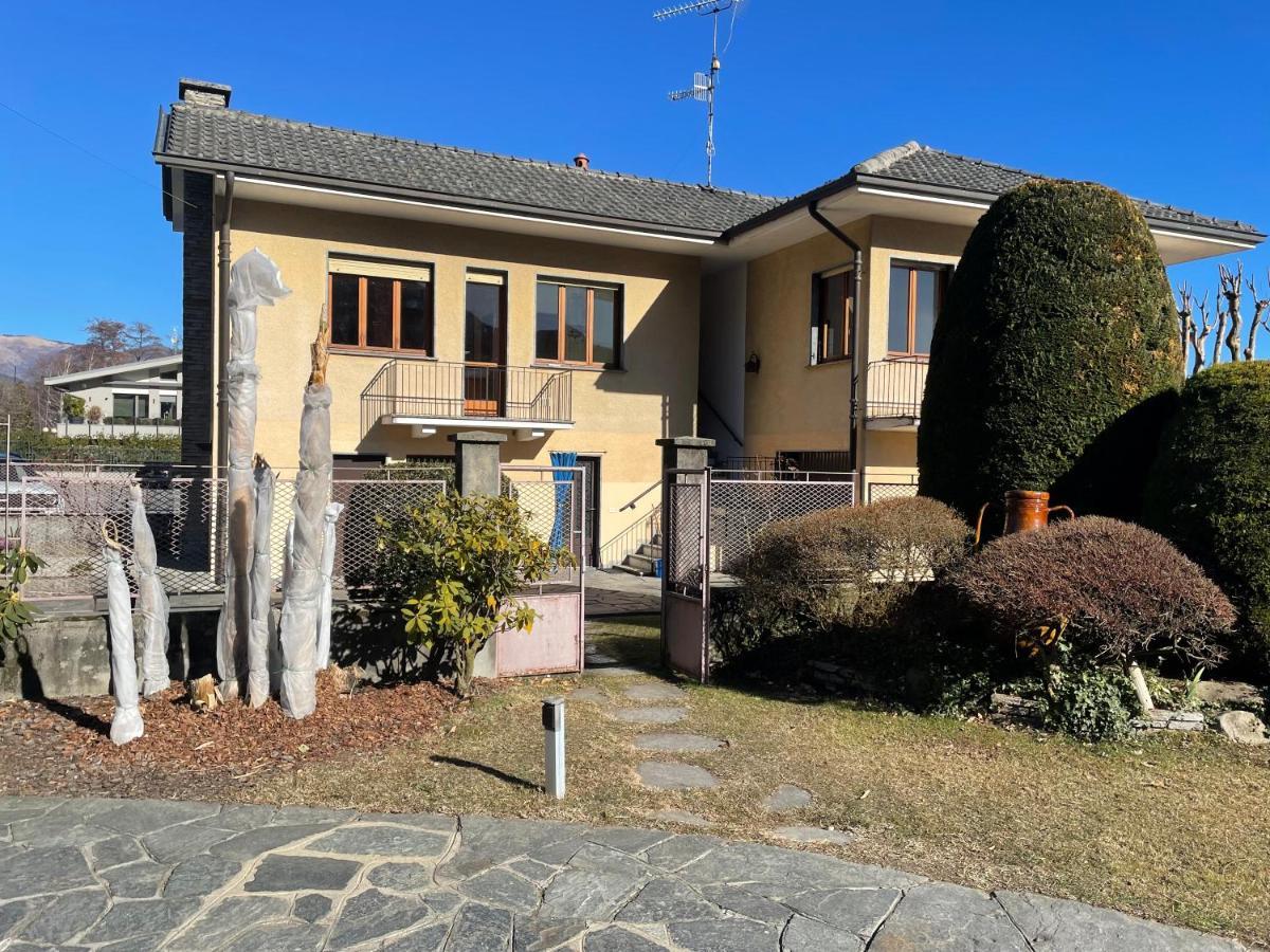 Casa Margherita เพลลา ภายนอก รูปภาพ